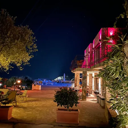 Maestrale Апартаменти *