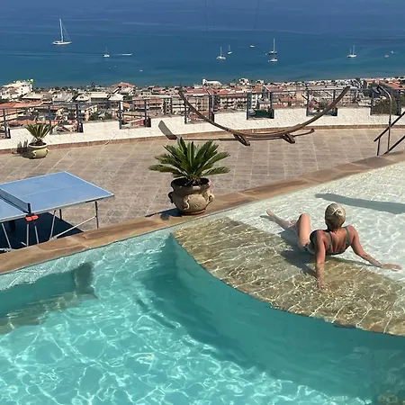 Maestrale Апартаменти *