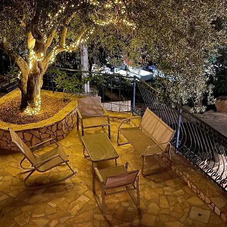 Maestrale Apartman *